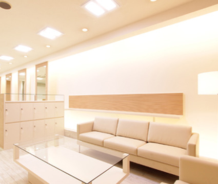 【草津駅】≪ママさん美容師やブランクのある方も歓迎≫≪ヘッドスパに興味のある方も歓迎≫≪マンツーマンでの入客も可能≫≪社会保険完備≫女性スタイリストのみのサロン！産休育休実績もあるサロンなので女性が働きやすいですよ！ママさん美容師も多数活躍中です！「NOA hair&spa（ノアヘアーアンドスパ）」からスタイリスト（美容師）の求人☆☆