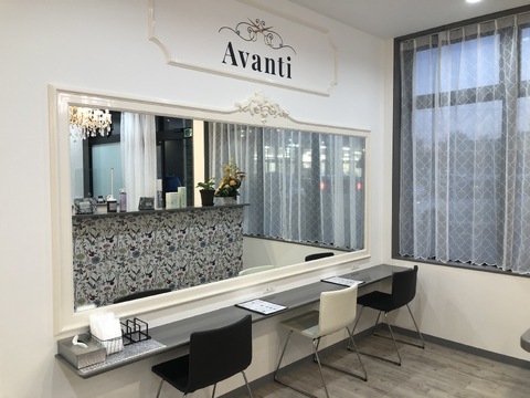 【金山】◆ベビーシッター費用補助あり・日曜定休・最大月12日休み・残業ほぼ無し・社会保険完備◆指名なし・予約なしでプライベートの予定も立てやすい！パートさんの急なお休みにも対応できる環境が人気！色々なキャリアのスタッフさんが活躍するサロン「Avanti バロー高辻店（アヴァンティバロータカツジテン）」からスタイリスト（美容師）の求人★☆