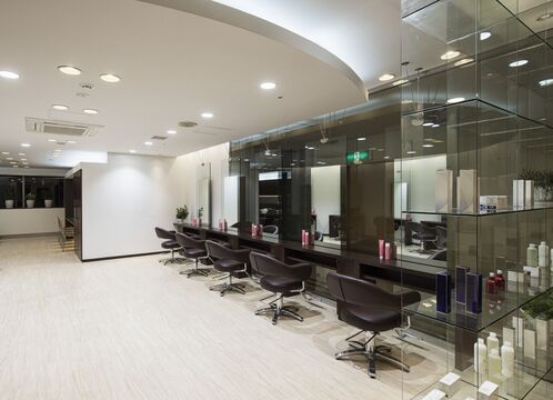 【恵比寿】＜完全週休2日制＞＜社会保険完備＞抜群の待遇を擁する全国に展開するTAYAグループ☆歴史ある会社で、抜群の集客があるので安心して続けてもらえます♪TAYA アトレ恵比寿店（タヤアトレエビステン）からスタイリスト（美容師）の求人☆★