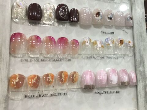 【新潟駅】≪実働8時間≫≪有給休暇あり・消化率100%≫≪土日祝の希望休OK≫≪社会保険完備≫研修体制もしっかり！ネイルのプロとして活躍したいならココ！「TRINITY（トリニティ）」からネイリスト（ネイル）の求人☆☆