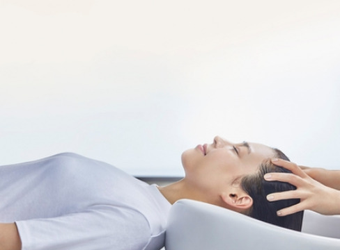 【鎌取】◆最短1年10カ月でのデビューも目指せる・土日休みも月に1日程度相談可能・時短勤務でずっとアシスタントして働きたい人も勤務可能◆常に最先端の薬剤と技術で、トレンドを発信しているサロン「basset by aL-ter（バセットバイアルター）」からアシスタント（美容師）の求人☆★