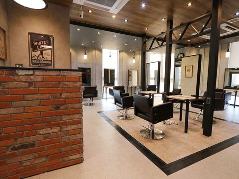 【登戸】◆完全週休2日制・実働8時間、拘束9時間のシフト制・1年半でのデビュー可能・社会保険完備◆など抜群の待遇◎さらに営業時間内レッスンで効率よく学べる！若いお客様から絶大な支持を得ている「REM-noborito-（レムノボリト）」からアシスタント（美容師）の求人☆★