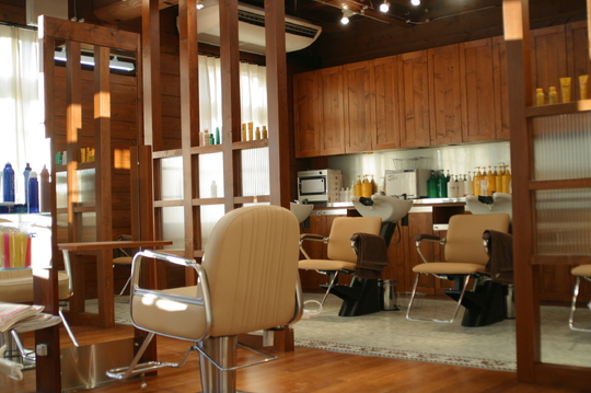 【木曽川】◆社会保険完備・完全週休2日制・産休育休取得実績あり◆経験や年齢に応じたキャリアプランを用意！美容師としての人生を楽しみながら働けます！生活スタイルに合わせた勤務が可能「TJ天気予報 Part5 木曽川店 （ティージェーテンキヨホウパートファイブキソガワテン）」からスタイリスト（美容師）の求人☆★