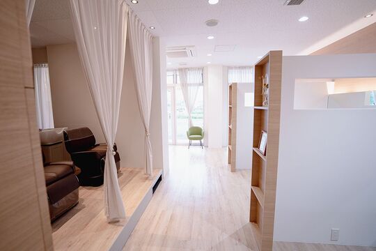 【みらい平】≪産休育休実績あり≫≪社会保険完備≫≪完全週休2日制≫働きやすさ重視！プライベートと両立しながら働ける環境！「 Ray みらい平店（レイミライダイラテン）」からスタイリスト（美容師）の求人★☆