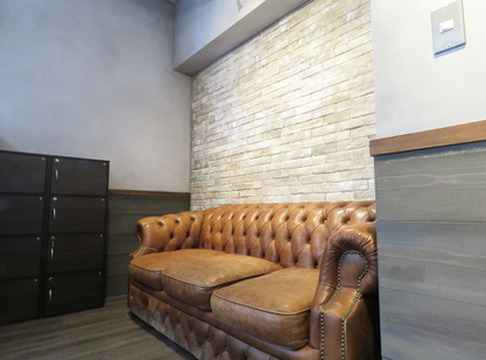 【立川駅】◆自由出勤制・交通費全額支給・時短勤務OK◆一人ひとりの働き方の希望に応じて就業可能です。スタッフさんの意見もしっかり聞き、良いものは取り入れる風通しの良い社風「franc hair art（フランヘアーアート）」からスタイリスト（美容師）の求人☆★