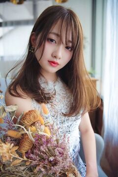 【薬院大通駅】≪月給30万円〜≫≪入客チャンス≫幅広い世代のお客様に似合うスタイルを提案！お客様との距離が近く親身になった接客ができる小規模のヘアサロン「Libeau（リビュー）」からスタイリスト（美容師）の求人★☆