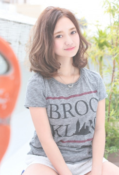 【北堀江】≪完全週休2日制≫≪社会保険完備≫頑張り次第で2年でスタイリストデビュー可能☆しっかりとオーナーさんから技術を学べますよ！丁寧な接客と確かな技術で多くのお客様から支持されているサロン「nine（ナイン）」からアシスタント（美容師）の求人☆★☆