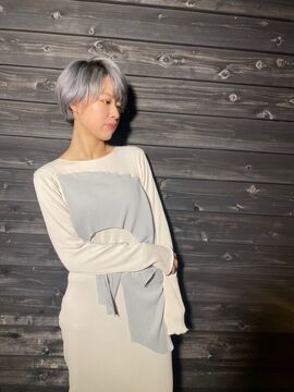 【駅家】≪高月給スタート・第3日曜日休・社会保険完備≫年間休日100日以上で働きやすい環境を創っています！！スタッフ満足度を高め長くお仕事できる環境を作っているヘアサロン「coco・labo（ココラボ）」からアシスタント（美容師）の求人☆★