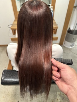 【山科駅】≪山科東野店3店舗同時募集≫≪ママさん美容師やパートさんも歓迎≫≪ブランクのある方も歓迎≫≪社会保険完備≫≪完全週休2日制≫≪全台yumeシャンプー台≫平均退社時間18時30分頃なので、働く主婦さんにも嬉しい環境ですよ！一緒にサロンを盛り上げていきましょう！完全予約制のため昼食の時間も取れるサロン！髪質改善にこだわるサロン「crisp（クリスプ）」からスタイリスト（美容師）の求人★☆★