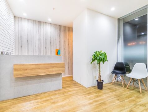 【鴻池新田】≪正社員、業務委託、パートの働き方を選べる≫≪社会保険完備≫ママさん美容師も歓迎！小規模のアットホームサロン！「HerMee.（ハーミー）」よりスタイリスト（美容師）の求人☆★