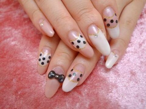 【近鉄八尾】《休憩がしっかりとれる!!車通勤OK!!》アットホームでお客様にとってもスタッフにとっても居心地のよい地域密着型サロンです！歩合もしっかりついてくるから頑張れますよ！！「Smily（スマイリー）」からネイリスト（ネイル）の求人☆☆