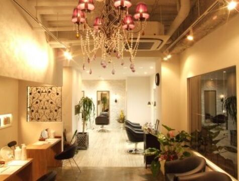 【はりま勝原】≪月給27万円スタート！≫≪社会保険完備≫≪完全週休2日制≫≪月に一度、日曜休みあり≫条件抜群のアットホームサロン！入客チャンスも多くどんどんお客様に入っていけます！「DOLCE（ドルチェ）」からスタイリスト（美容師）の求人★☆