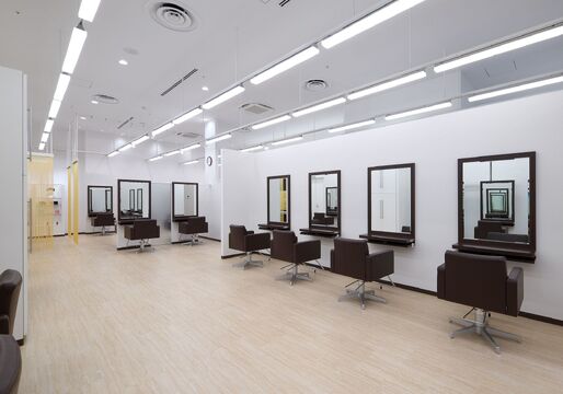 【流山おおたかの森】＜完全週休2日制＞＜社会保険完備＞＜入客チャンス◎＞抜群の待遇があり長く働けるTAYAグループ☆集客にもかなり力を入れているので月給30万円以上の高収入を稼ぐことも出来ます！TAYA 流山おおたかの森S・C店（タヤ ナガレヤマオオタカノモリエスシーテン）からスタイリスト（美容師）の求人☆★