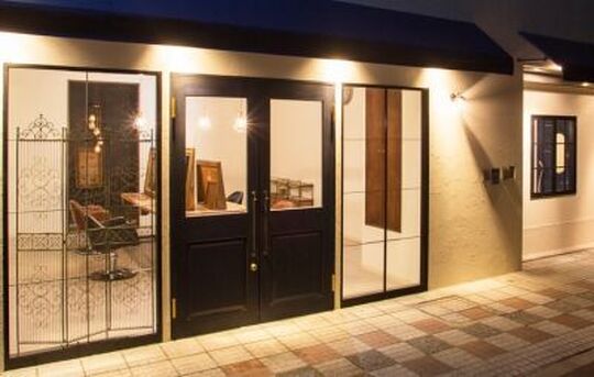 【古川橋】≪社会保険完備＆月1回の日曜日定休あり≫レッスンは決められた時間内で効率良く行うので、プライーベートと仕事のメリハリをつけて一緒にがんばりましょう！こだわりのインテイリアが光るアンティーク系お洒落サロン「Le.grand（ルグラン）」からアシスタント（美容師）の求人☆★☆