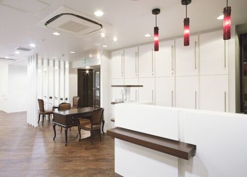 【つくし野】＜完全週休2日制＞＜社会保険完備＞などの抜群の待遇を整え、全国に展開するTAYAグループ☆入客チャンス〇月給30万円以上の高収入も狙えます！TAYA つくし野店（タヤツクシノテン）からスタイリスト（美容師）の求人☆★