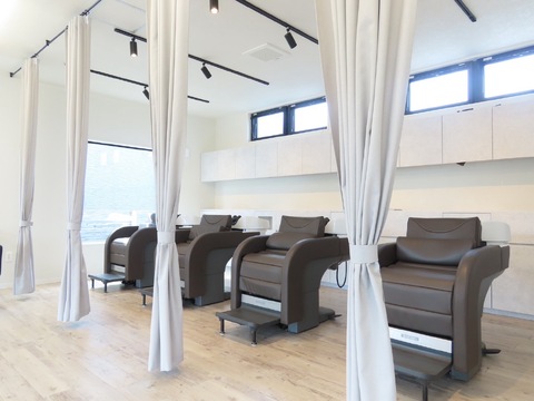 【女池】◆社会保険完備・19時で営業終了・営業時間内レッスンOK◆教育カリキュラムがしっかりしているので、新卒生や未経験の方でも着実なステップアップが可能です！地域に愛されるサロン「Lino hair（リノヘア）」からアシスタント（美容師）の求人☆★☆