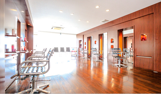 【堀止】心の底から「美容師になってよかった！」と思える為の環境を揃えているサロン「ZOE 堀止店」からスタイリスト（美容師）の求人♪自分の夢や目標を実現するために頑張る方を応援してくれます☆★