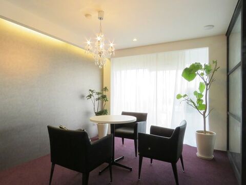 【緑井】入客チャンスあり♪福利厚生も充実☆スタッフの『終身雇用』を目標にし『チームワーク』を大切にしたトータルビューティーサロン”penelope 緑井店（ペネロープ ミドリイテン）”からネイリスト（ネイル）の求人