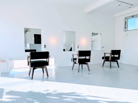 【青山】◆住宅手当あり・月8日休み・6.5時間労働・1〜2年での早期デビュー可能◆ハイトーンカラーや特殊パーマに強いメンズサロン！業界高水準の待遇でカッコよく働ける「BAYAKA futatsume（バヤカフタツメ）」からアシスタント（美容師・理容師）の求人☆★