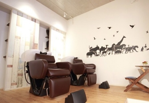 【荏原中延】≪実働8時間≫≪土日祝休みOK≫≪20時までに退勤可能≫スタッフさんのライフスタイルを尊重してくれるアットホームサロン！「ブルースタイル 荏原中延店（ブルースタイルエバラナカノブテン）」からスタイリスト（美容師）の求人☆★