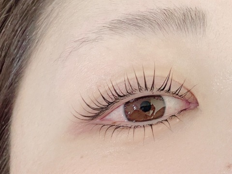 【大橋】≪月給18～25万円スタート・パート雇用の方は短時間勤務やWワークOK≫今までの経験を活かしてみませんか？勤務時間に制限がある方でも活躍できます！お客様との距離も近くあたたかい雰囲気！アットホームなアイラッシュサロン「fufula 大橋店（フフラ オオハシテン）」からアイリスト（まつげエクステ・まつげパーマ）の求人☆☆