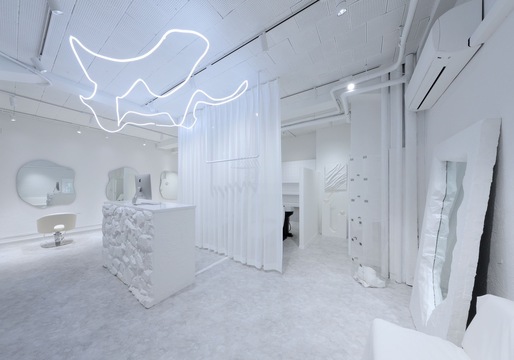 【名古屋駅】人間関係の悩みがなく、高報酬・時間が自由・人間関係が最高な環境を求めているスタイリスト募集！縮毛矯正と髪質改善に特化したサロンなので、強みを活かせます！客単価が高いため、マンツーマン入客でも売上をたてることが可能！「scene（シーン）」からスタイリスト（美容師）の求人★☆