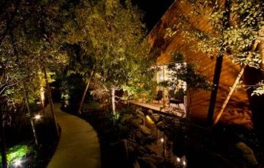 【山吹】≪社会保険あり≫元気に全員接客！個性を伸ばしてチームで戦うサロンです！スパも着付けも、トータルに学べますよ。地域密着の人気サロン「SAKURA Beauty village（サクラビューティービレッジ）」からアシスタント（美容師）の求人☆★☆