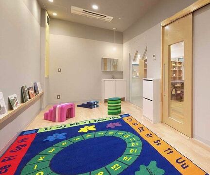 【川西能勢口】≪保障給最大月36万円≫≪フリー46％／指名51％還元≫≪マンツーマン≫≪高品質の薬剤≫フルタイム勤務はもちろん時短勤務もOKです！「ReSET 川西店（リセットカワニシテン）」からスタイリスト（美容師）の求人☆★