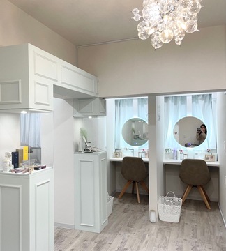 【麻布十番】≪社会保険完備・賞与あり・頑張り次第でしっかり還元するシステム≫こだわりのあるおしゃれで可愛い店内です。幅広いメニュー展開も人気の「Aries 恵比寿店（アリーズエビステン）」からアイリスト（アイデザイナー・まつ毛エクステ）の求人★☆★