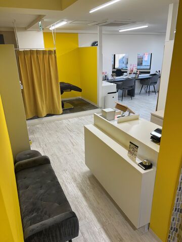 【南森町】≪完全週休2日≫≪社会保険完備≫家庭のある方含め働きやすい環境！マンツーマン接客でお客様と丁寧に関われるサロン！「Ar 南森町店（アール ミナミモリマチテン）」からスタイリスト（美容師）の求人☆★