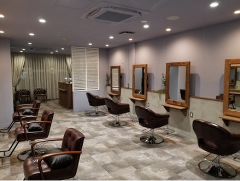 【鶴見】■最大月50万円の最低保障給あり・指名料自己設定可能・社会保険完備・有給休暇あり■業務委託と正社員を選択可能！個々に合わせて自由な働き方が可能！carin 鶴見店（カリンツルミテン）からスタイリスト（美容師）の求人☆★