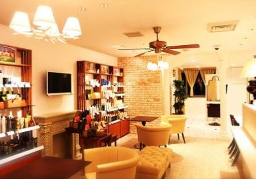 【名古屋駅】≪20時までに退勤可能≫≪最低保障あり≫≪入客チャンスあり≫委託が初めてでも安心のサポート体制！ガッツリ稼ぎたい方にも、マイペースに稼ぎたい方にもオススメのサロン「HAIRLOGY AVEDA 名駅（ヘアロジーアヴェダメイエキ）」からスタイリスト（美容師）の求人☆★