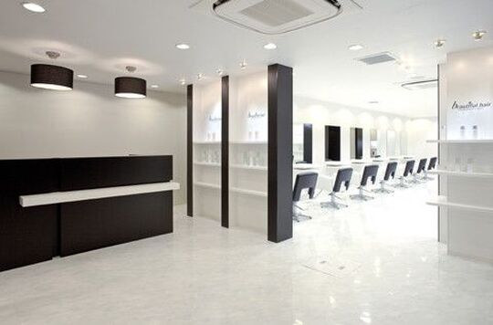 【藤が丘】＜完全週休2日制＞＜社会保険完備＞＜入客チャンス◎＞などの抜群の待遇のTAYAグループ☆集客にもかなり力を入れているので月給30万円以上の高収入も可能！長く働けてプライベートも充実♪TAYA 藤が丘店（タヤフジガオカテン）からスタイリスト（美容師）の求人☆★