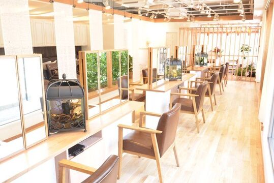 【YRP野比】≪奨学金手当あり≫≪住宅手当あり≫≪最短2年でデビュー可能≫大手ならではの教育体制！技術をしっかり学んで、早くデビューしたい方にオススメ！「Natural vino（ナチュラルヴィーノ）」からアシスタント（美容師）の求人☆★