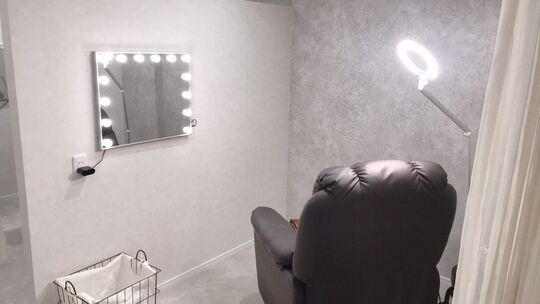 【山科】≪19時閉店≫≪産休育休制度あり、取得実績もあり≫≪社会保険完備≫≪平均月収23〜25万円前後≫≪実働8時間≫≪人間関係◎≫しっかりと段階を踏んでアイリストデビューが出来るレッスン体制も整ってます「眉とまつげの専門店 sora（ソラ）」からアイリスト（アイデザイナー・まつ毛エクステ）の求人★☆★