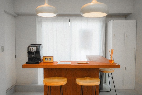 【天神橋筋六丁目】≪完全週休2日制≫≪土日休み取得可能≫≪社会保険完備≫最短1年半～2年でデビューできるカリキュラムあり！「laica（ライカ）」からアシスタント（美容師）の求人★☆