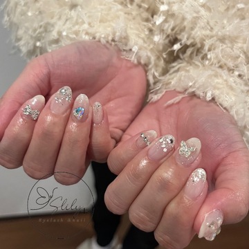 【谷町九丁目】≪土日どちらか休みOK≫≪WワークOK≫≪髪色ネイル自由≫一つのサロンで長く働きたい方歓迎！アイラッシュとネイルを扱うトータルビューティーサロン！少人数のプライベートサロンで働きたい方にオススメ！「SLily＋（エスリリープラス）」からネイリスト（ネイル）の求人☆☆