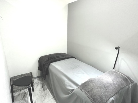 【草津駅】≪未経験相談OK≫≪社会保険完備≫≪実働8時間≫≪全室個室≫技術者として、人として成長できるトータルビューティーサロン「private beauty salon &（プライベートビューティサロンアンド）」からアイリスト（まつげエクステ・まつげパーマ・アイブロウ）の求人☆★☆