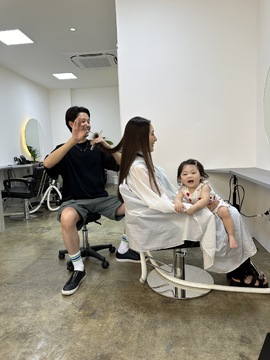 【西鉄平尾】月給25万円・社会保険完備・完全週休2日制！！ここまで好条件はなかなかありません！長くお仕事したい方へオススメ！！他店へのヘルプ勤務が無いので身体の負担も少ないです！人気のカット専門店「Still cut club（スティルカットクラブ）」からスタイリスト（美容師）の求人☆★