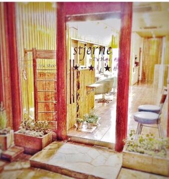 【住之江公園】≪未経験・新卒生歓迎!!≫高い技術で地域から最新トレンドを発信するオシャレなヘアサロン☆ライフスタイルに合わせて無理なく働けます♪「stjerne（ステラ）」からアシスタント（美容師）の求人★☆