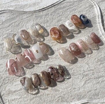 【泉佐野】≪社会保険完備≫≪休憩1時間保障≫≪20時までに退勤OK≫≪土日休み相談可能≫スタッフが個性を活かして活躍できるサロン！デザインや商材の規定はなく、トレンドや自分が興味のあるものを取り入れることができます！充実した福利厚生も長く続けられるポイント！「Luce（ルーチェ）」からネイリスト（ネイル）の求人☆☆