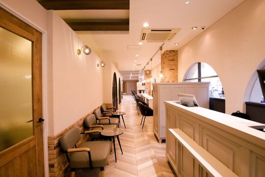 【北花田】≪経験者の募集≫≪社会保険完備≫≪完全週休2日制≫充実の教育体制はもちろん、条件面も年々良くなり長く活躍出来る環境！スタッフを大切にし、将来を一緒に考えてくれる会社です！「amulet（アミュレット）」からネイリスト（ネイル）の求人★☆★