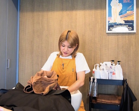 【河内松原】≪マンツーマンでの入客≫≪客単価10000円以上の高単価サロン≫カット、カラーの施術時間が2時間枠とゆとりのある予約枠設定！ブリーチやデザインカラーの比率が高いサロン！「BOLERO HAIR&LIFE（ボレロヘアアンドライフ）」からスタイリスト（美容師）の求人☆★