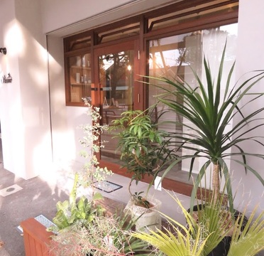 【鹿児島中央駅】≪完全週休3日制もOK・土日休み相談OK・社会保険完備・月給24万円保証・時短勤務OK≫還元率も高く収入、お休み共に充実できる環境です！髪質改善が強い完全予約制マンツーマンヘアサロン「ノンダメージサロン（R）鹿児島中央駅店（ノンダメージサロンカゴシマチュウオウエキテン）」からスタイリスト（美容師）の求人☆★