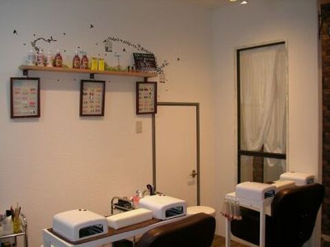 【八尾】未経験からOK☆人間関係◎、働きやすさ抜群！！地域密着型のアットホームサロン”force（フォルス）”からアイデザイナー（アイリスト・まつ毛エクステ）の求人☆