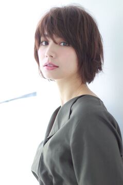 【南船場】≪社会保険完備≫≪月給20万円スタート≫≪未経験・通信生・新卒生OK≫≪月8,9日休み≫経験豊富なスタイリストさんから直接高い技術が学べる環境!!ヘアメイクや撮影に興味がある方にもオススメ！「complice 南船場店（コンプライスミナミセンバテン）」からアシスタント（美容師）の求人★☆★