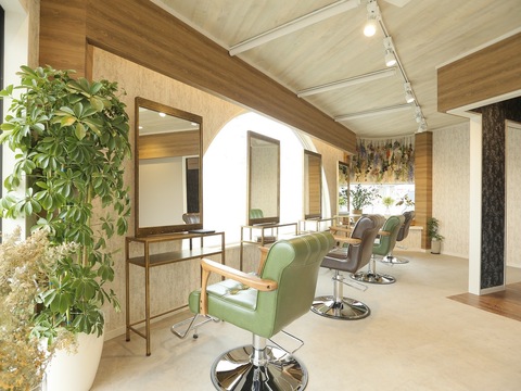 【JR三田】≪平均19時半退勤≫≪社会保険完備≫未経験・新卒生OK！営業中レッスンOKのため、平均2年ほどでデビュー可能です！「Jor（ヨル）」からアシスタント（美容師）の求人☆★