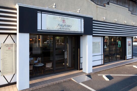 【小俣】◆日曜定休・19時までに退勤可能・有給休暇あり◆日曜定休と19時までの勤務で、プライベートも充実！自分にあったは働き方の出来るサロン「RoteRoze 足利店（ローテローゼアシカガテン）」からスタイリスト（美容師）の求人☆★