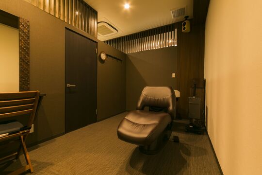 【博多駅】WワークOK！頑張れ頑張っただけ高収入を狙えます！研修もしっかり行うので自信をもってお仕事できるスパサロン「sanace（サナス）」からスパニスト（美容師）の求人☆☆