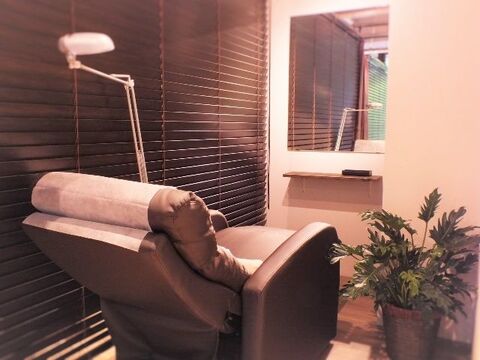 【上通町】≪社会保険完備≫≪実働8時間≫カウンセリング重視の高い技術を提供するサロン「アイラッシュ&ネイル PARFAIT! by LeLuxe+（アイラッシュアンドネイルパルフェバイリュクスプラス）」からアイリスト（アイデザイナー・まつ毛エクステ）の求人☆☆